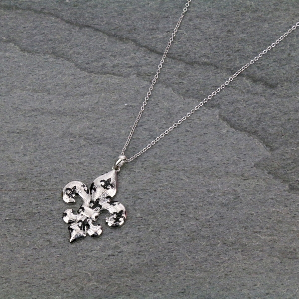 Medium Fleur De Lis Pendant Necklace