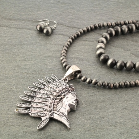 ​Western Indian Style Chief Necklace - Image 3
