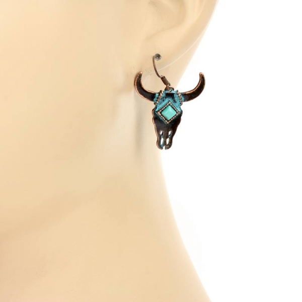 Western Steer Casting Fish Hook Earrings - Image 2