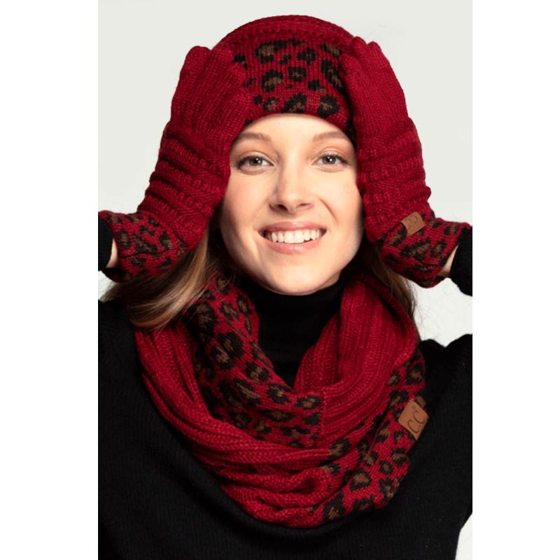 CC Ribbed Knit Infinity Scarf with Leopard Pattern - Image 4