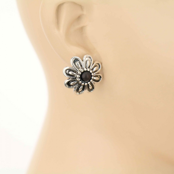 3 Pair Flower Earring Set - Image 3