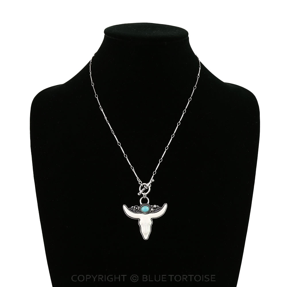 Western Ivory Steer Skull Necklace - Image 2