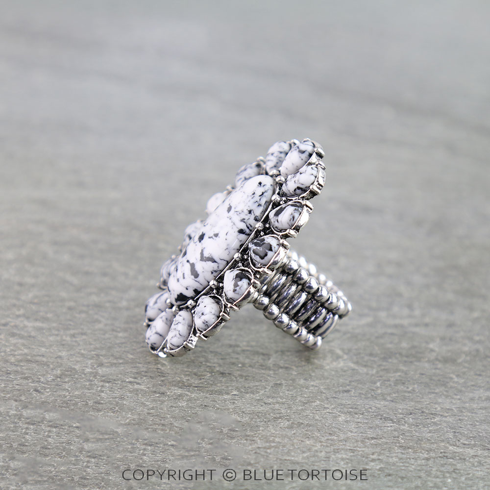 Western Concho Stone Stretch Ring - Image 2