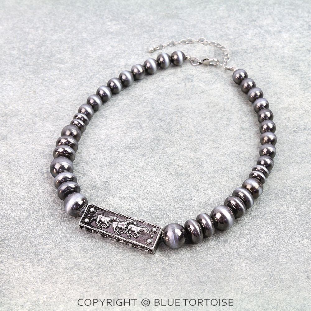 Western Horse Bar Pearl Necklace