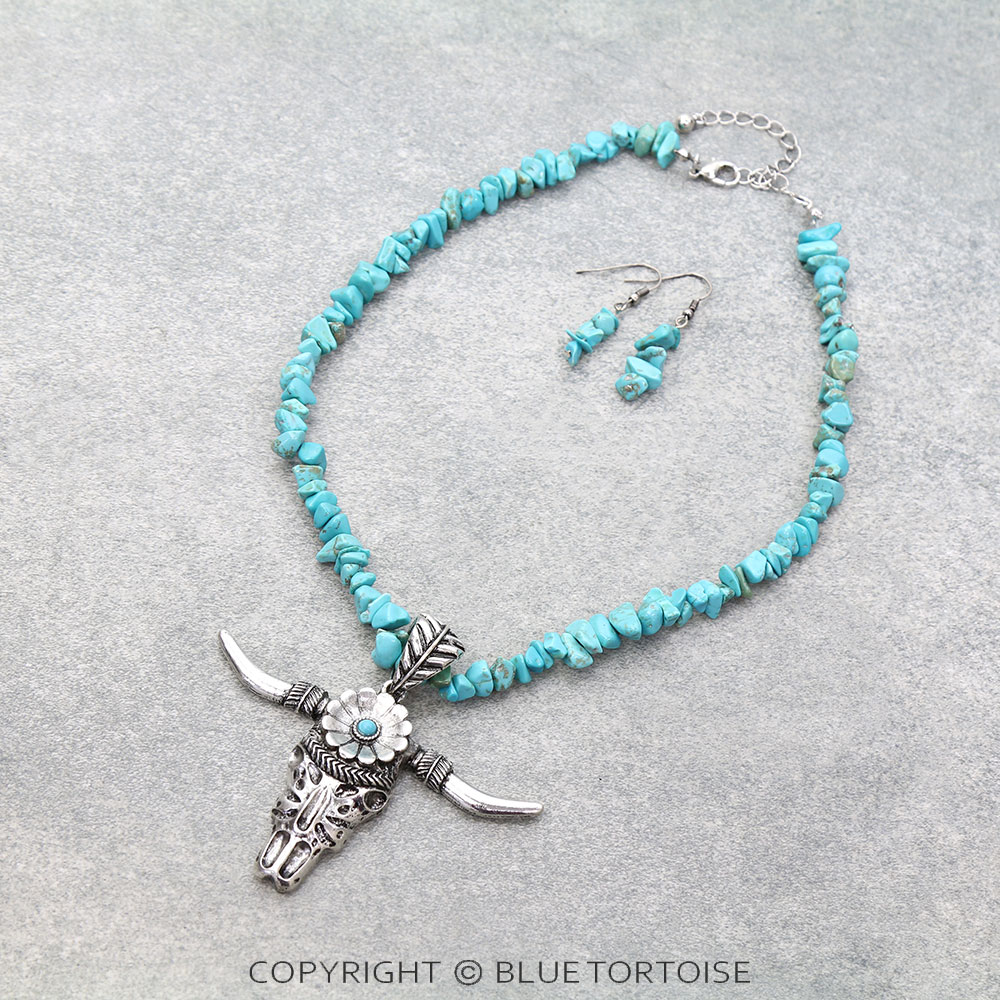 Western Steer Skull Chip Stone Necklace Set