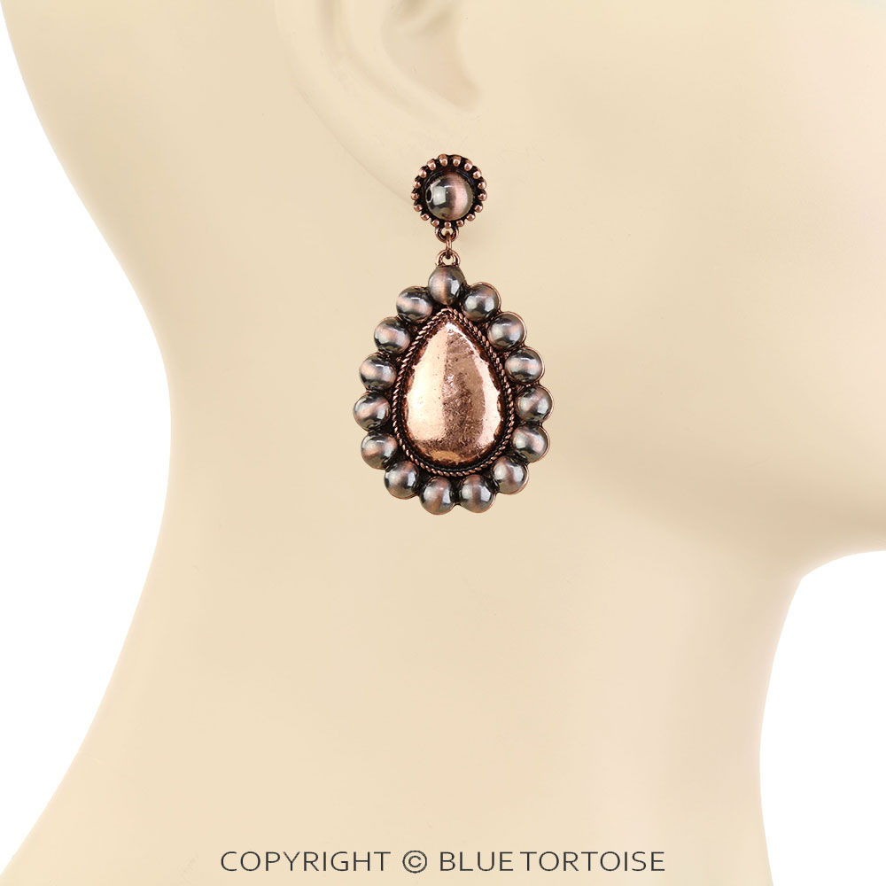 Navajo Style Pearl Teardrop Stud Earrings - Image 2