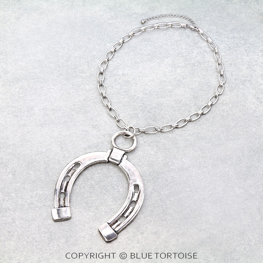 Western Horse Groove Pendant Necklace