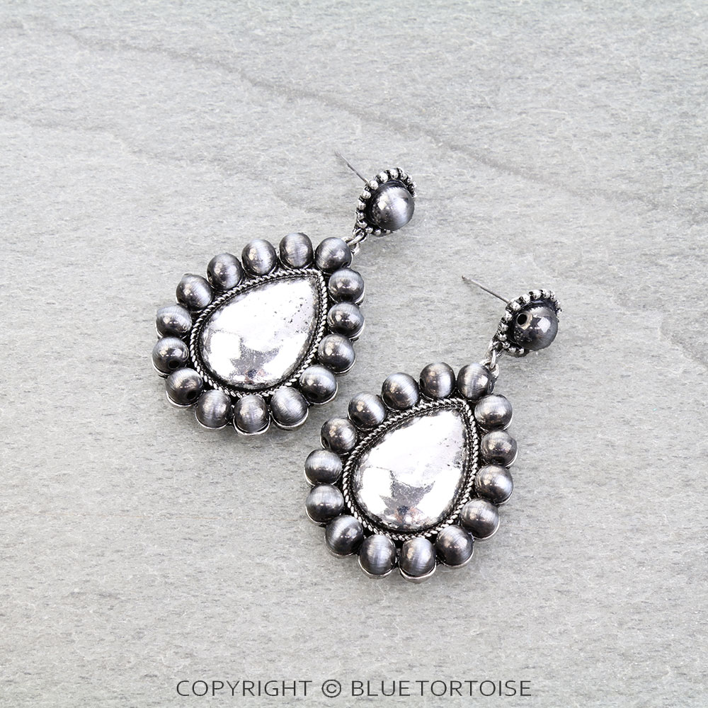 Navajo Style Pearl Teardrop Stud Earrings