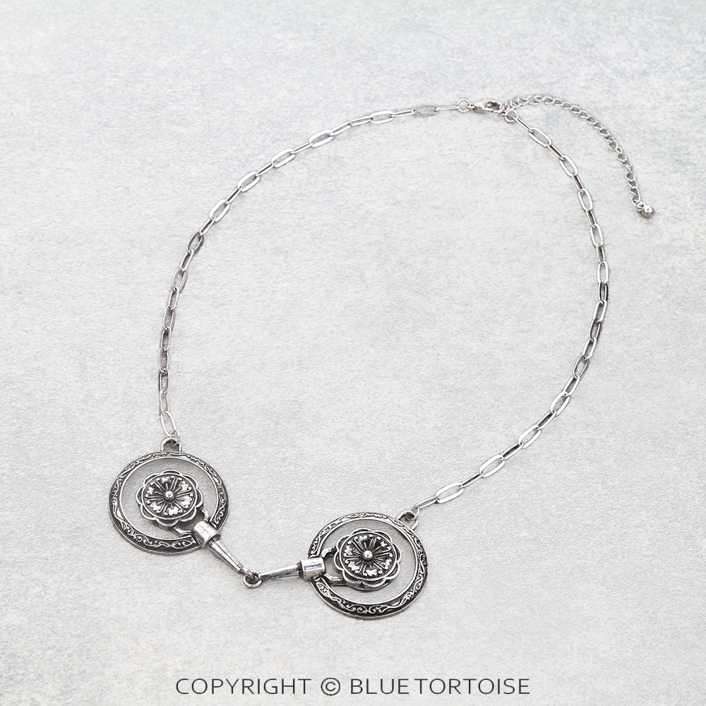 Western Flower Horsebit Necklace
