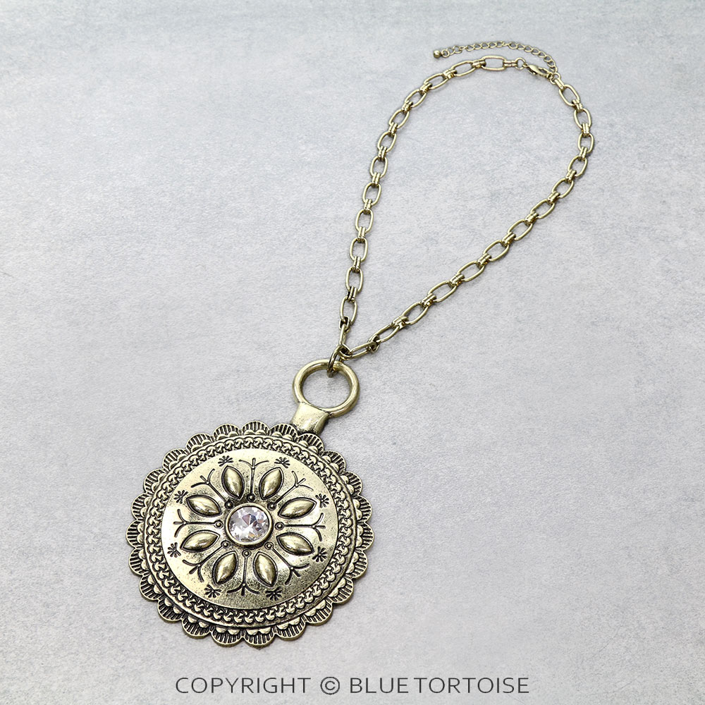 Western Concho Pendant Necklace