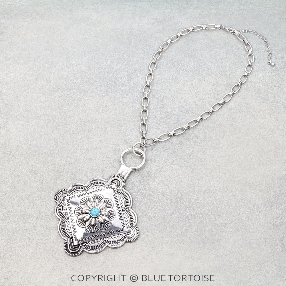 Western Concho Pendant Necklace