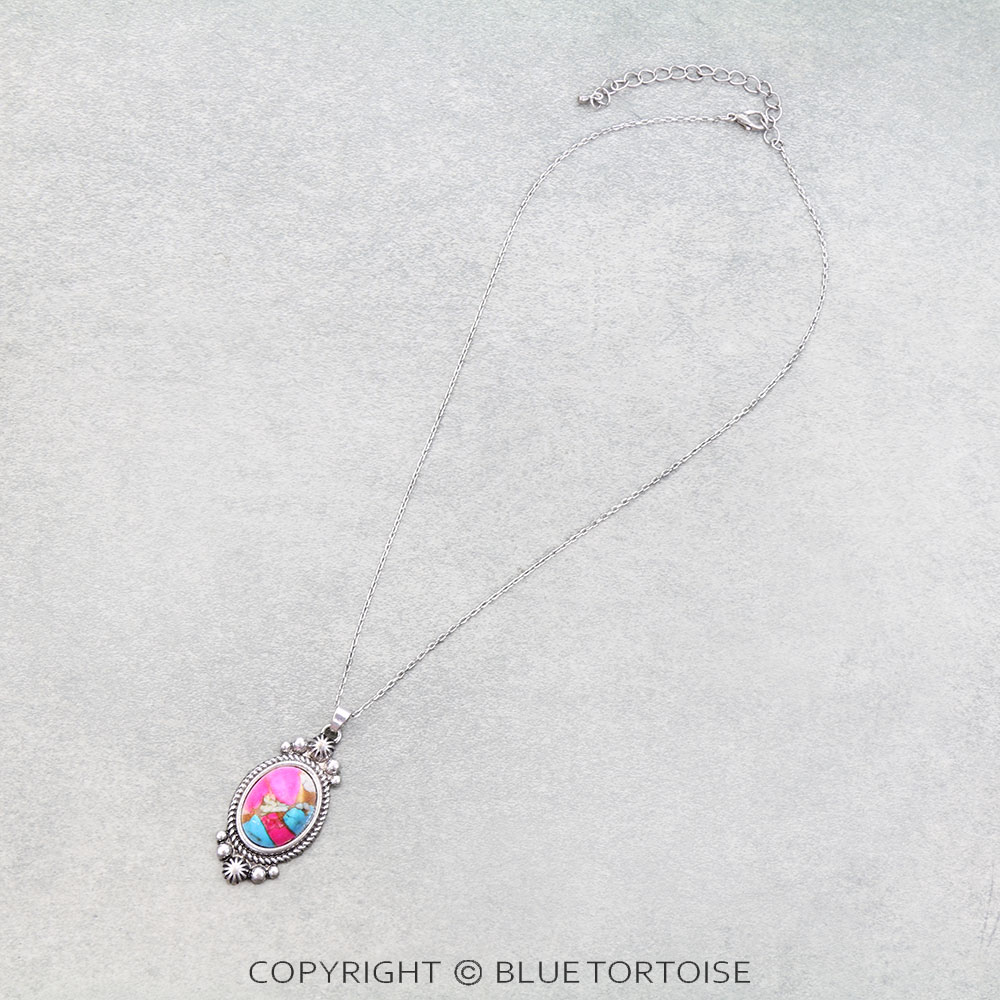 Western Oval Stone Necklace