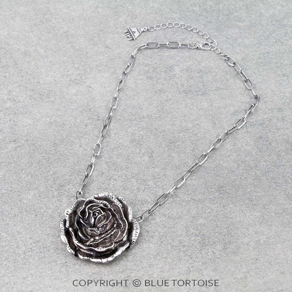 Western 3D Rose Necklace