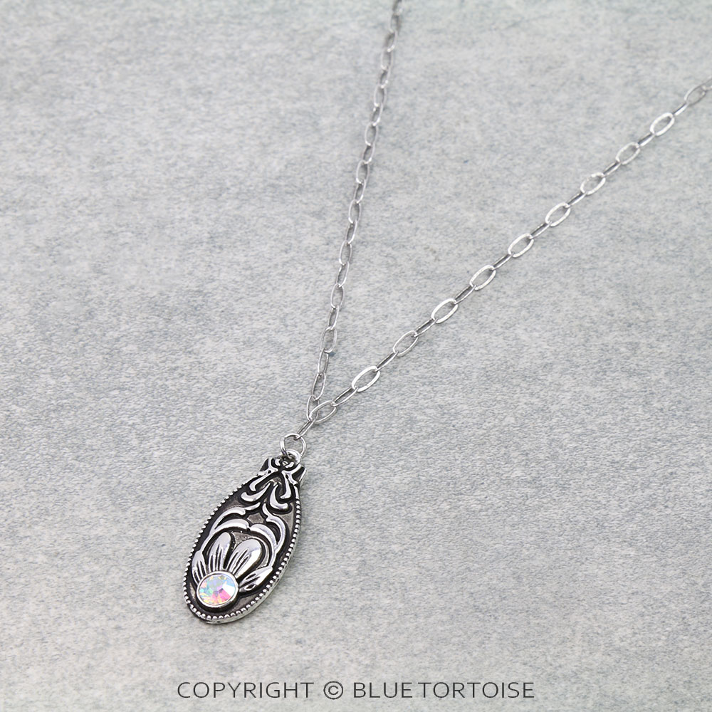 Western Oval Etched Necklace
