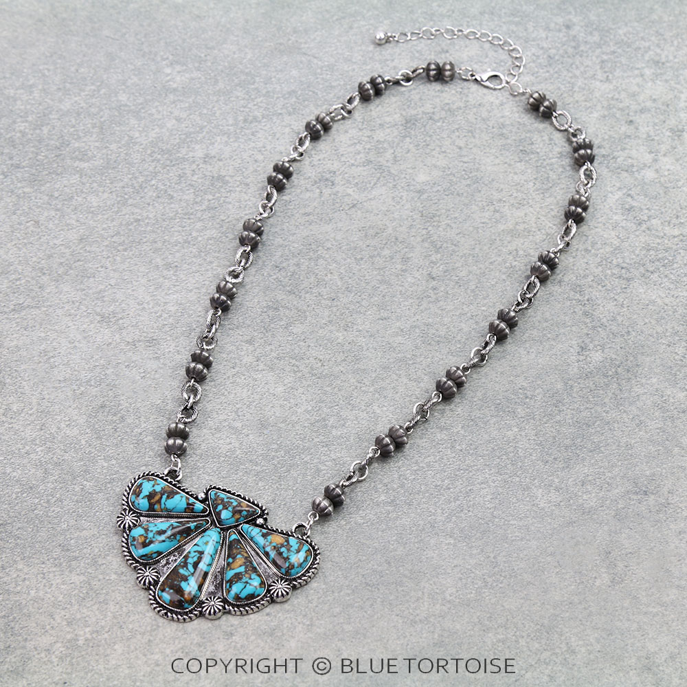 Western Stone Cluster Necklace