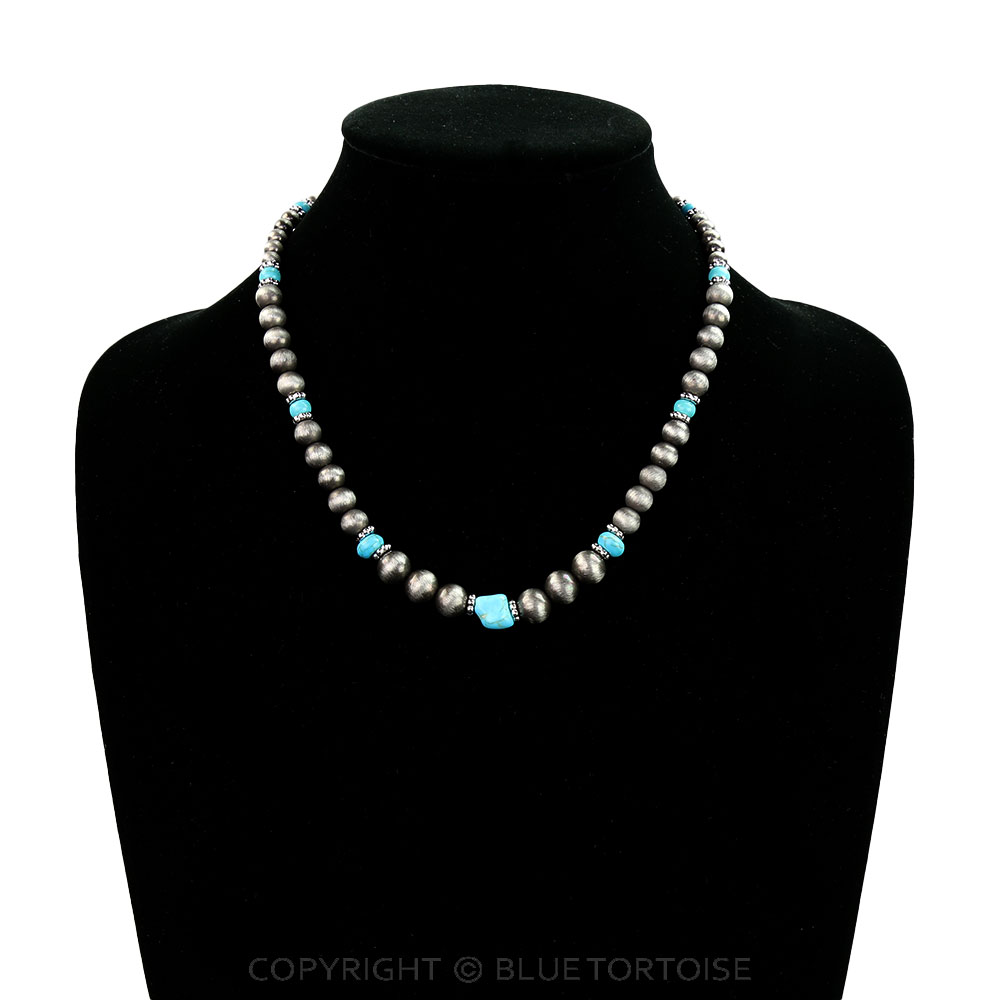 Navajo Style Pearl and Bead Necklace - Image 2