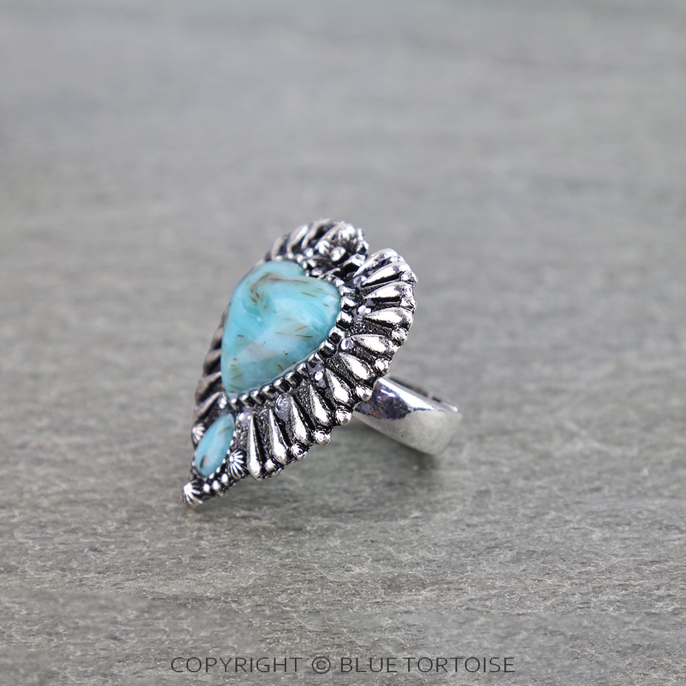 Western Heart Hand Stone Stretch Ring - Image 2