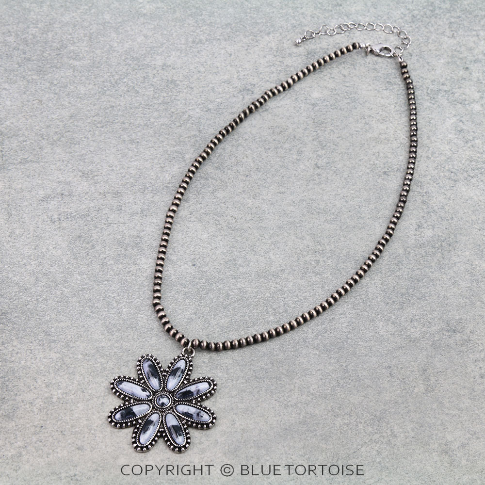 Western Concho Print Necklace