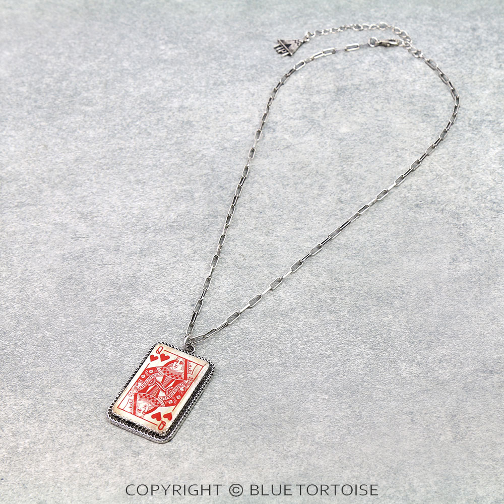 Western Vintage Heart Queen Card Necklace