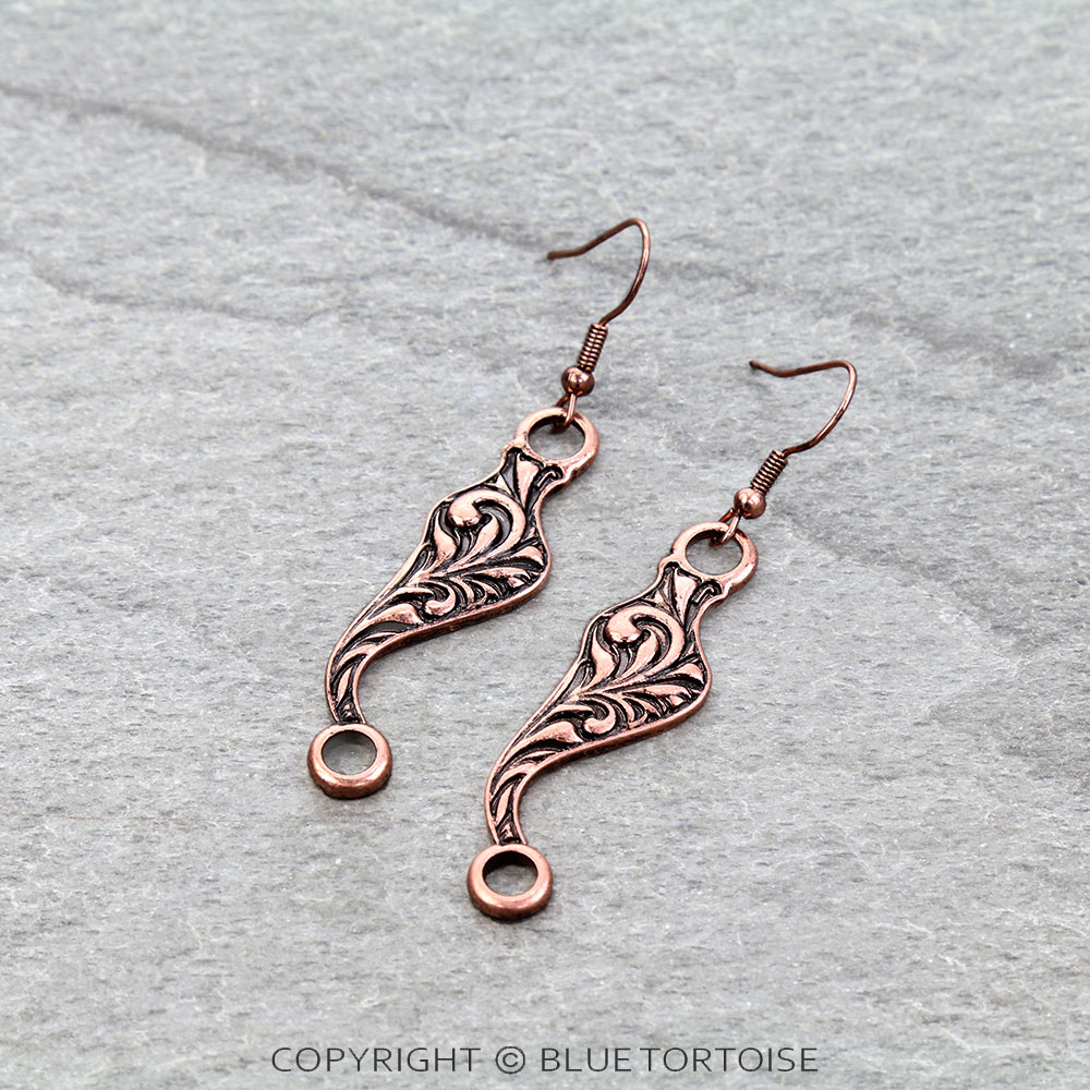 Western Engraving TXR Horse Groove Dangle Earrings