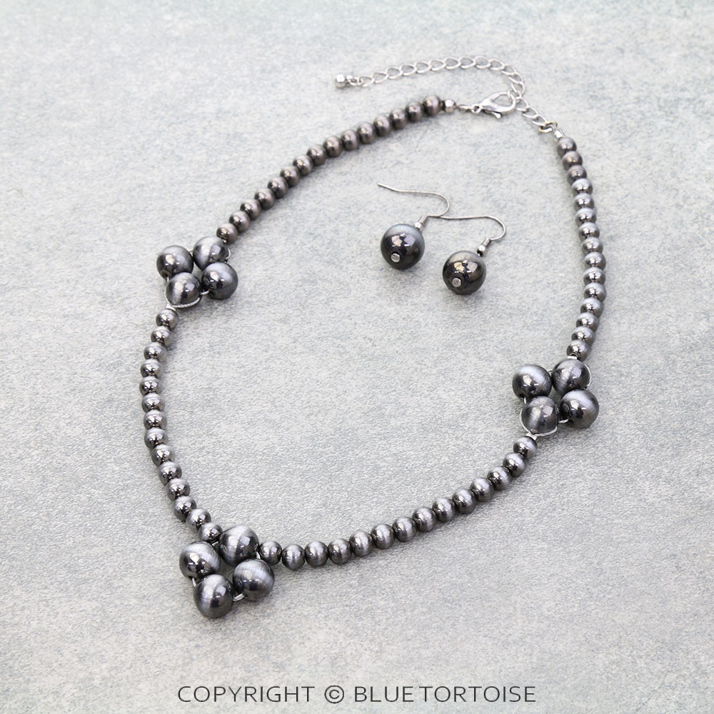 Navajo Style Pearl Necklace Set