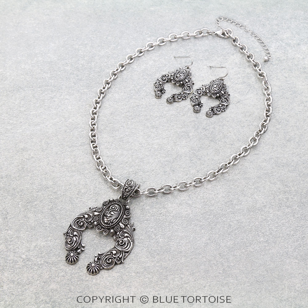 Western Filigree Squash Blossom Necklace Set