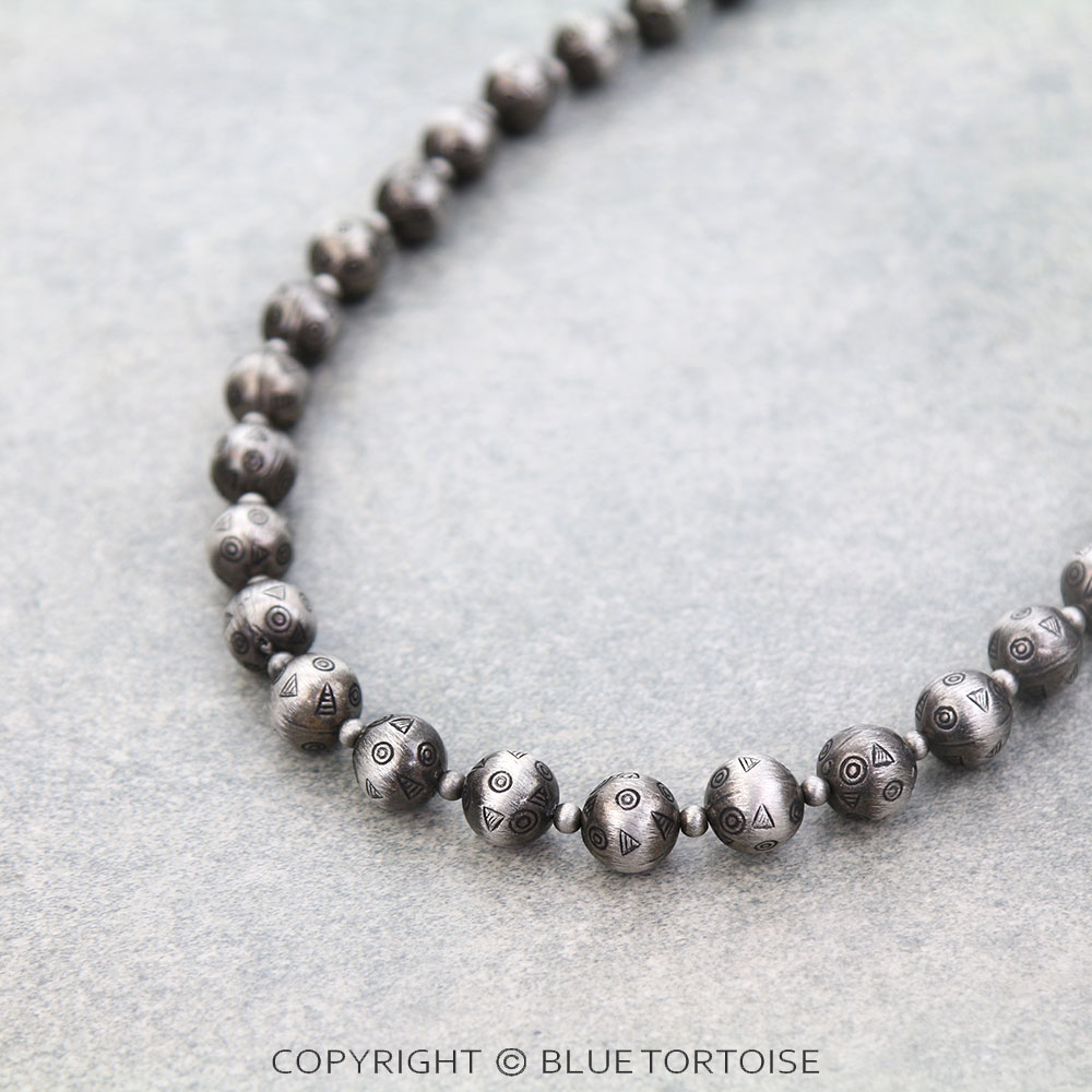 Textured Navajo Style Pearl Necklace - Image 3