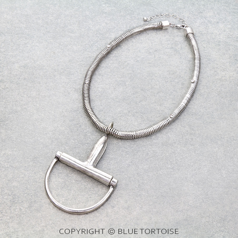 Western Horsebit Snake Chain Necklace