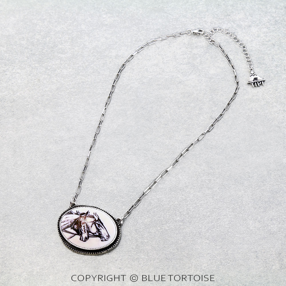 Western Oval Horsehead Necklace