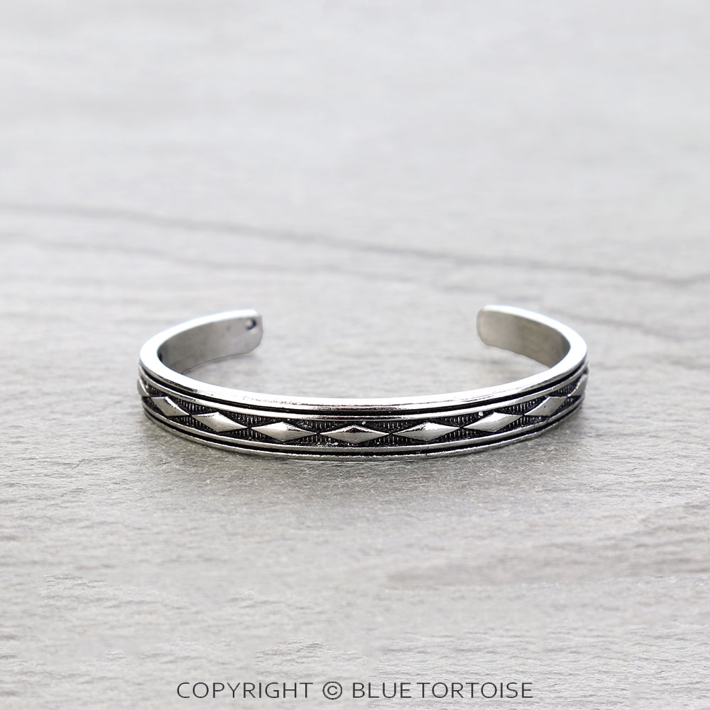 Western Design Cuff Bracelet