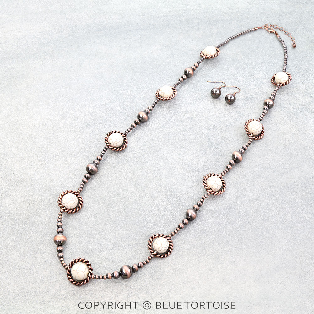 Western Style Pearl & Stone Necklace Set