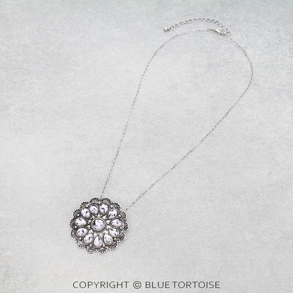 Western Concho Stone Necklace