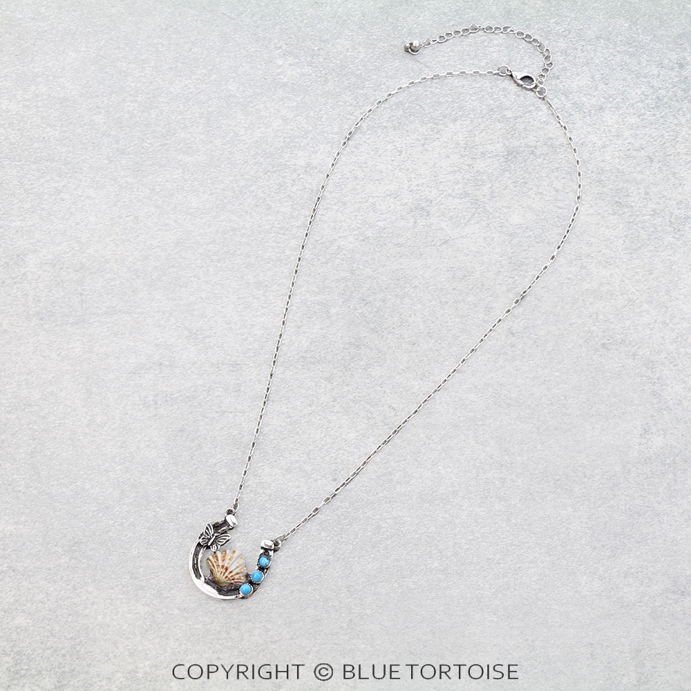 Western Shell & Horse Groove Necklace